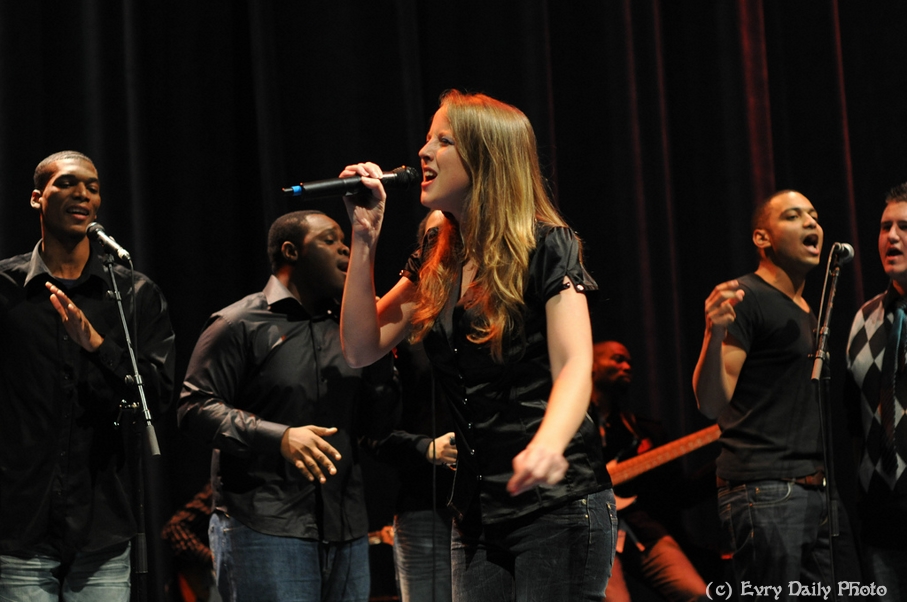 Evry Daily Photo - Telethon Evry 2010 - Concert Evry University Gospel - large - 5243375523.jpg
